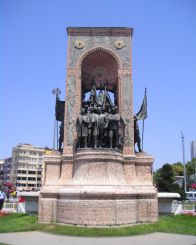 Monument of the Republic, İstanbul