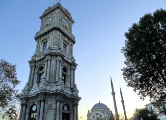 Часовая башня дворца Долмабахче, Стамбул